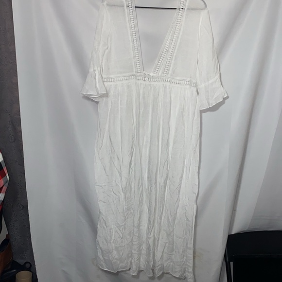 CUPSHE ONE SIZE FITS MOST WHITE GAUZY SWIM COVER UP FRONT TIE LASER CUT INSET - Picture 10 of 11